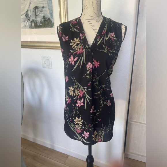 Vince Camuto sleeveless top from Stitch Fix. Size 1X. - Picture 2 of 4